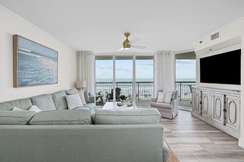 Oceanfront-Family Friendly-Renovated-Beautifully Appointed-2026 Calendar Open