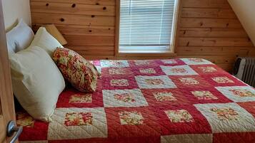 2 habitaciones, tabla de planchar con plancha y cuna de viaje