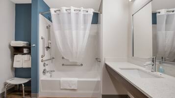 Free toiletries, towels, toilet paper