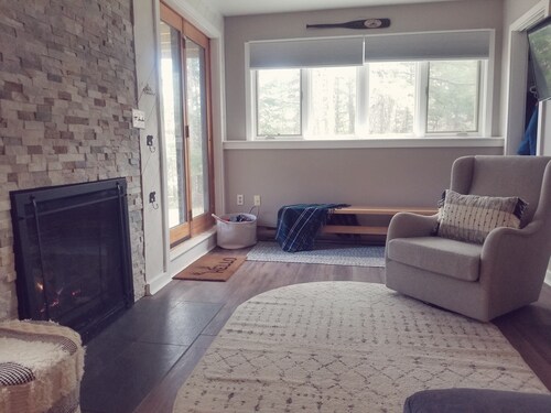 Getaway in the Mountains! Great for hiking, skiing, weddings!