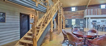 'The Copper Roost': Lake Texoma Escape w/ Hot Tub