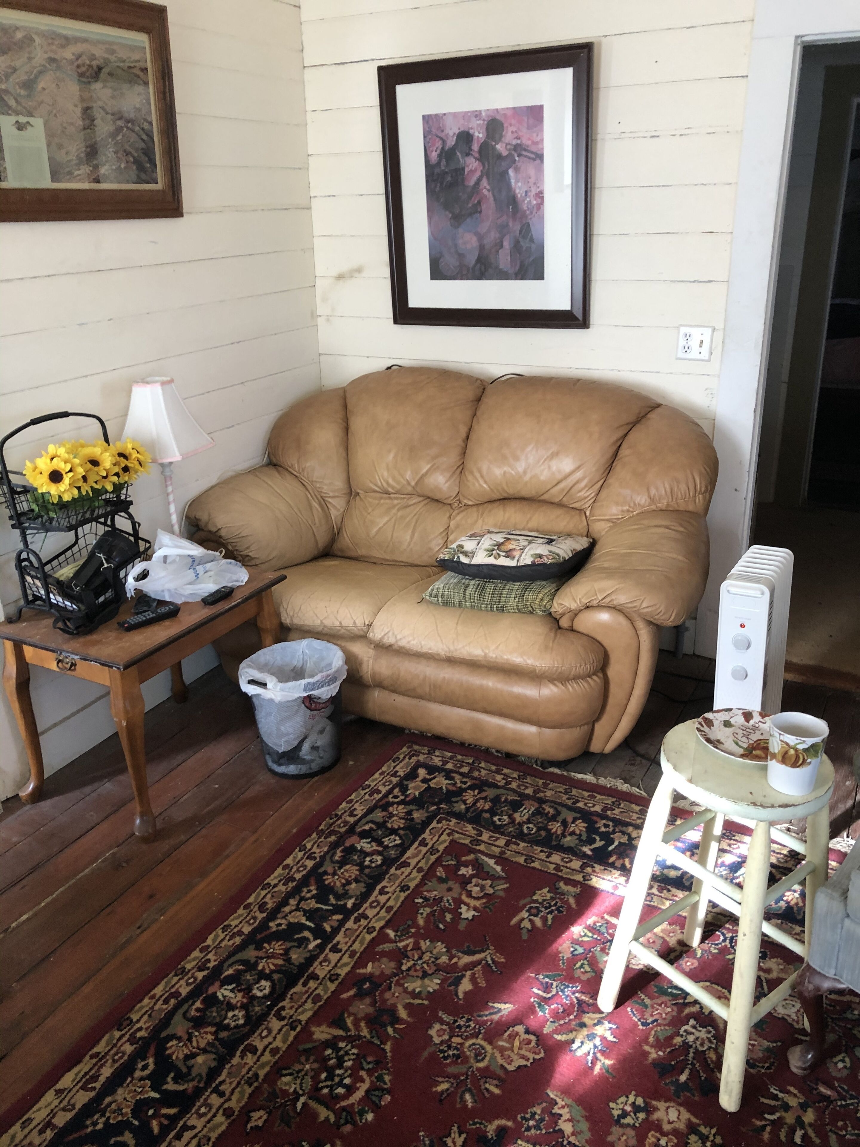 Rustic Farmhouse at Chandler Lodge