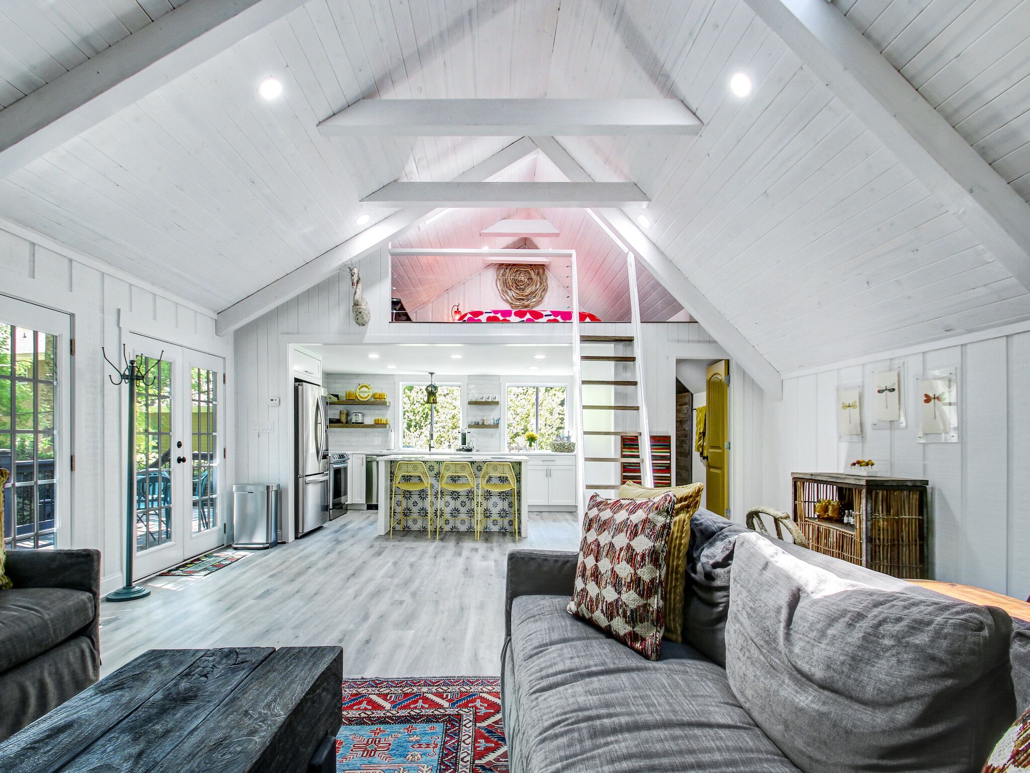 Buckhead Treehouse/Carriage House