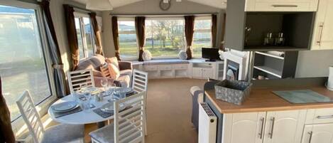 Chalet, Multiple Beds | Private kitchen