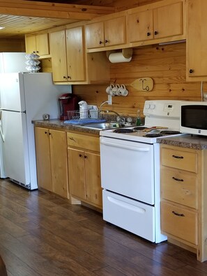 茶具/咖啡用具、冰箱、微波炉、烤箱