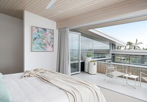 4 habitaciones, escritorio, tabla de planchar con plancha y wifi 