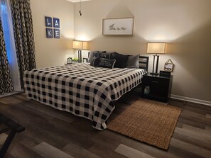 3 bedrooms, iron/ironing board, WiFi, bed sheets