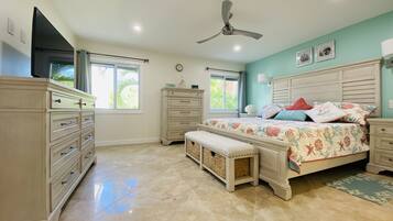 1 bedroom, in-room safe, desk, iron/ironing board