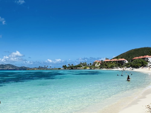 Luxury Ocean/Beachfront Condo on Sapphire Beach with the Best View!