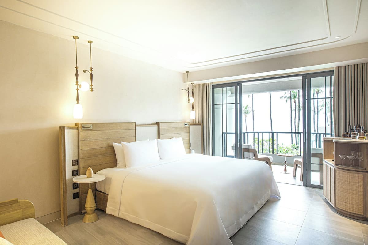 Luxury Twin Room, 2 Twin Beds (Ocean Hollywood) | Premium bedding, free minibar, in-room safe, free WiFi