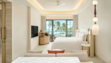 Room, 1 King Bed (Reserve Ocean) | Premium bedding, minibar (free items), in-room safe, WiFi (free)