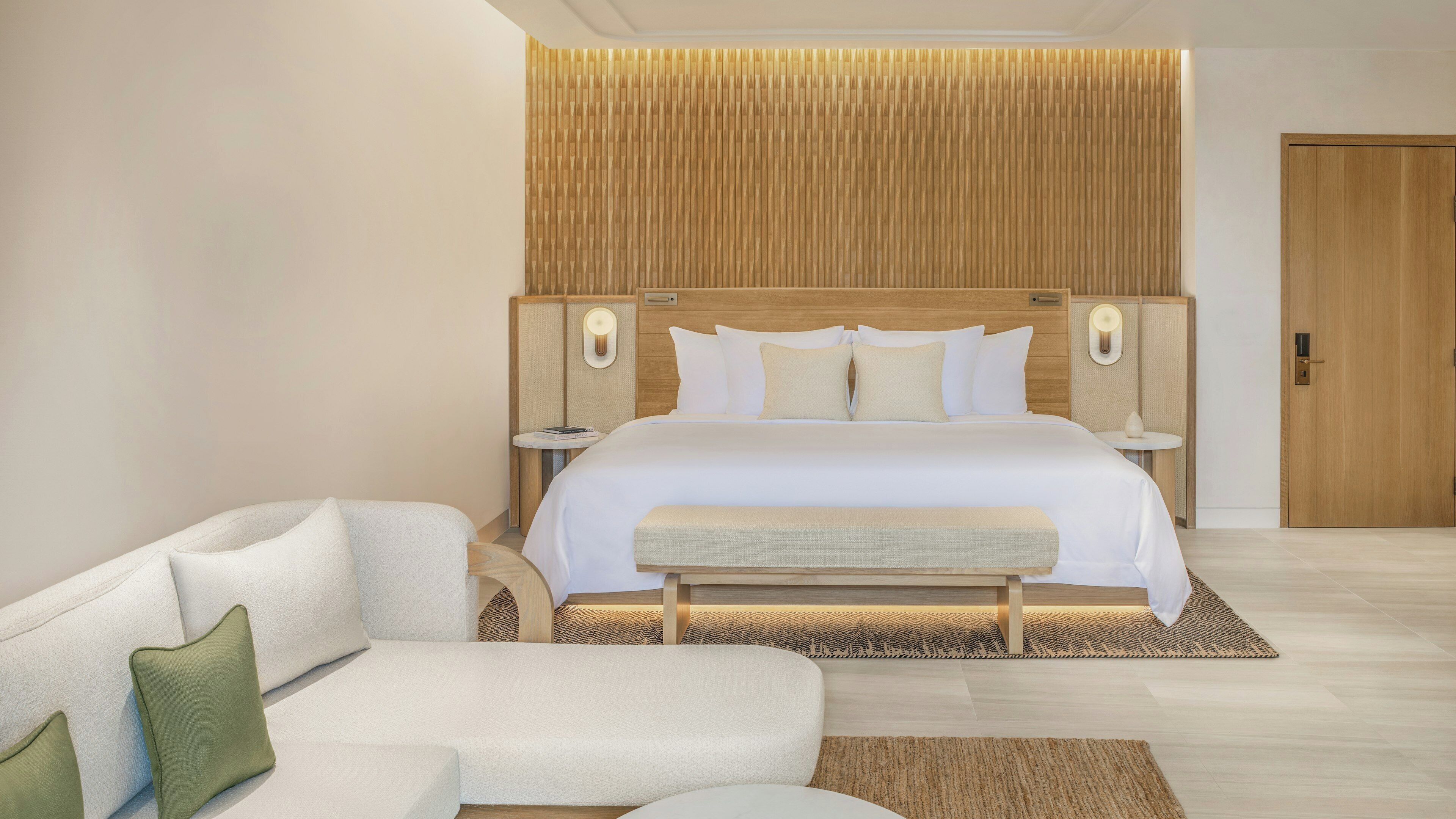 Quarto superluxo (Luxury Suite (Ocean) 1 King Bed) | Roupas de cama premium, frigobar (abastecido com itens grátis)