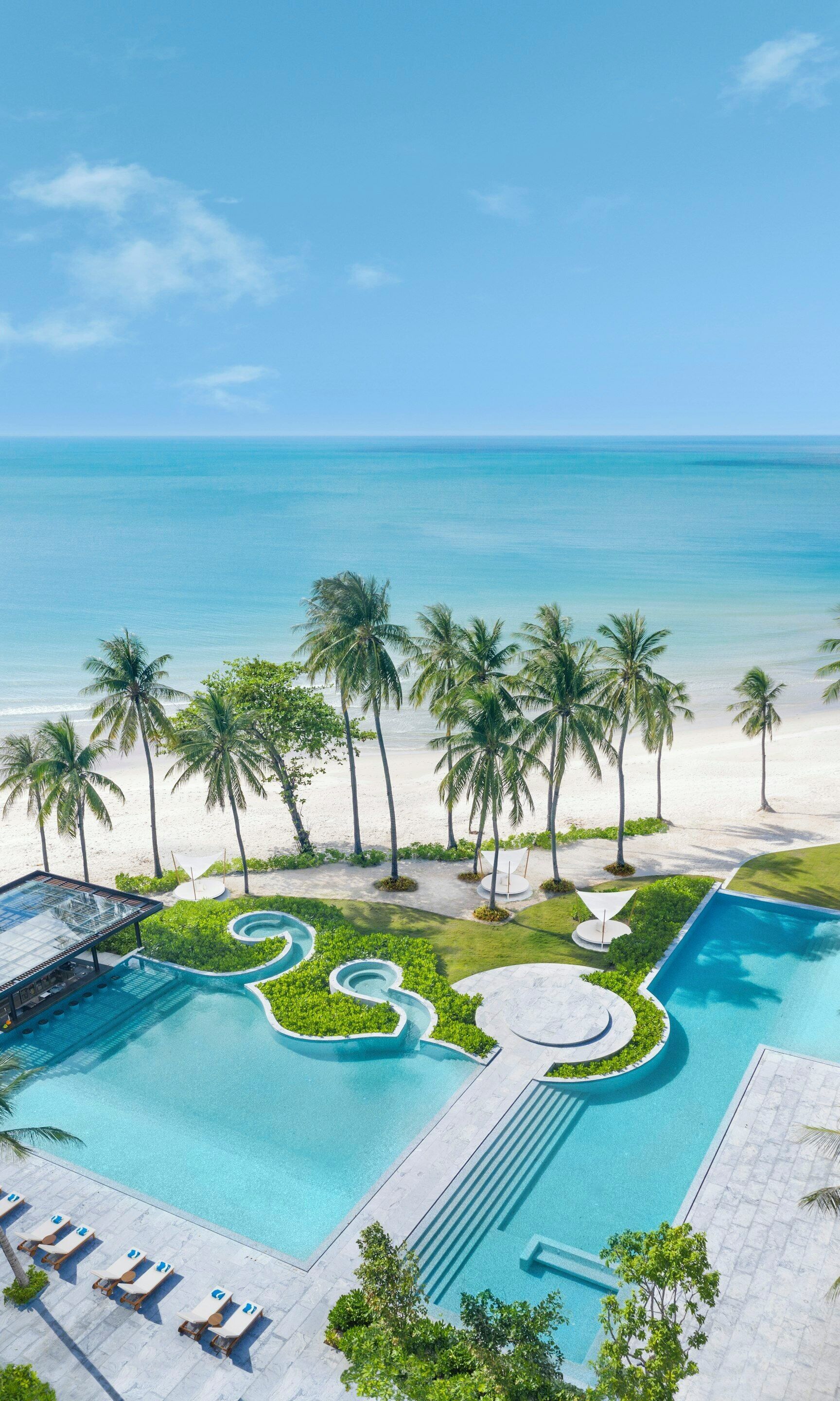 2 outdoor pools, open 7:00 AM to 7:00 PM, free cabanas, pool umbrellas