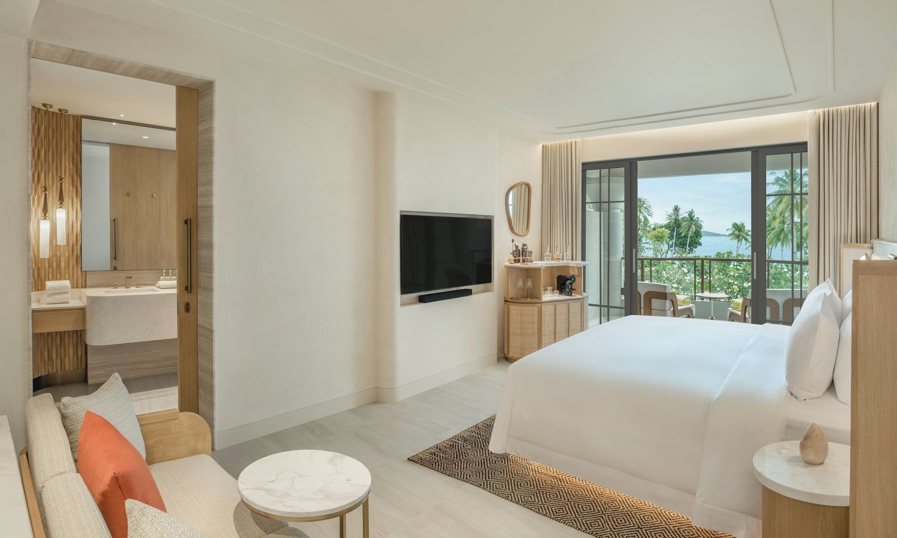 Quarto superluxo, 1 cama King (Ocean) | Roupas de cama premium, frigobar (abastecido com itens grátis)
