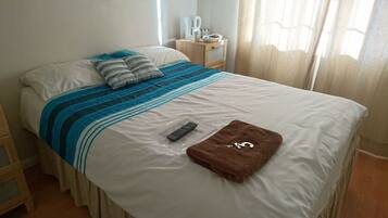1 chambre, fer et planche à repasser, Wi-Fi, draps fournis