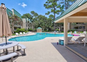 Pool - Stylish, Renovated Coastal Haven on Hilton Head! (Hilton Head Island)