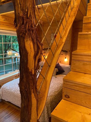 2 soverom, strykejern/-brett og sengetøy