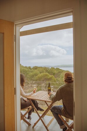 Outdoor dining - Sea Loft Kangaroo Island (Kingscote)