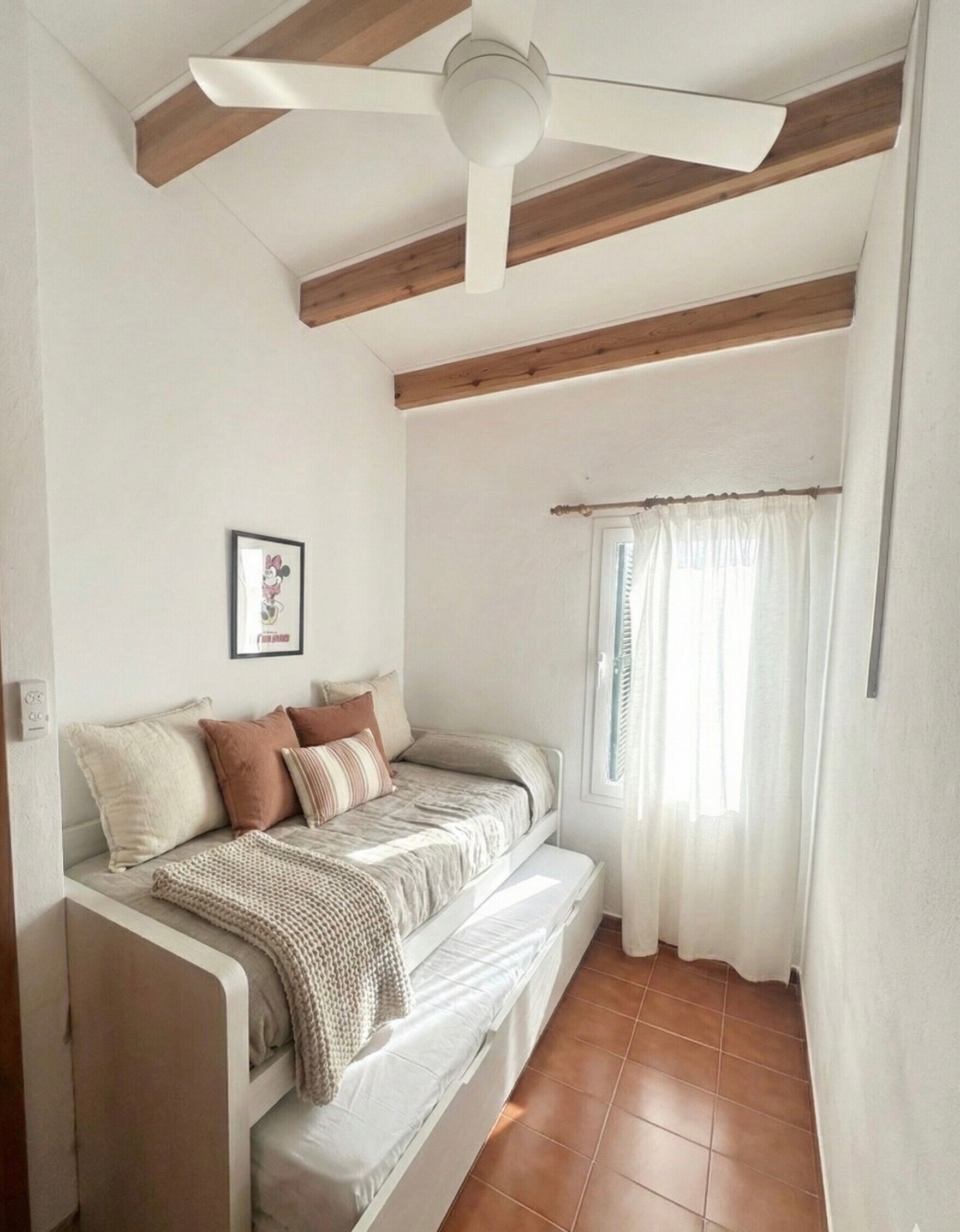2 slaapkamers, een strijkplank/strijkijzer, gratis wifi, beddengoed