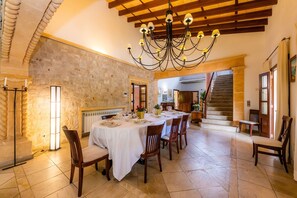 Dining - Holiday Villa Ribot with Mountain View, Pool, Wi-Fi, Garden & Terrace (Capdepera)