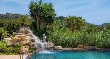 Holiday Villa Ribot with Mountain View, Pool, Wi-Fi, Garden & Terrace
