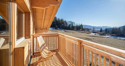 Holiday Apartment "Brugghof Lärche" with Mountain View, Garden, Balcony & Wi-Fi