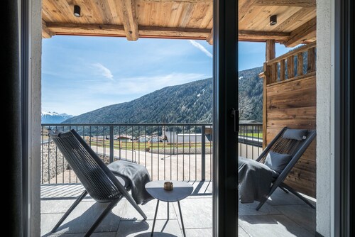 Ferienwohnung "Mulin Rudl" neben dem Skigebiet mit Bergblick, Sauna & Balkon