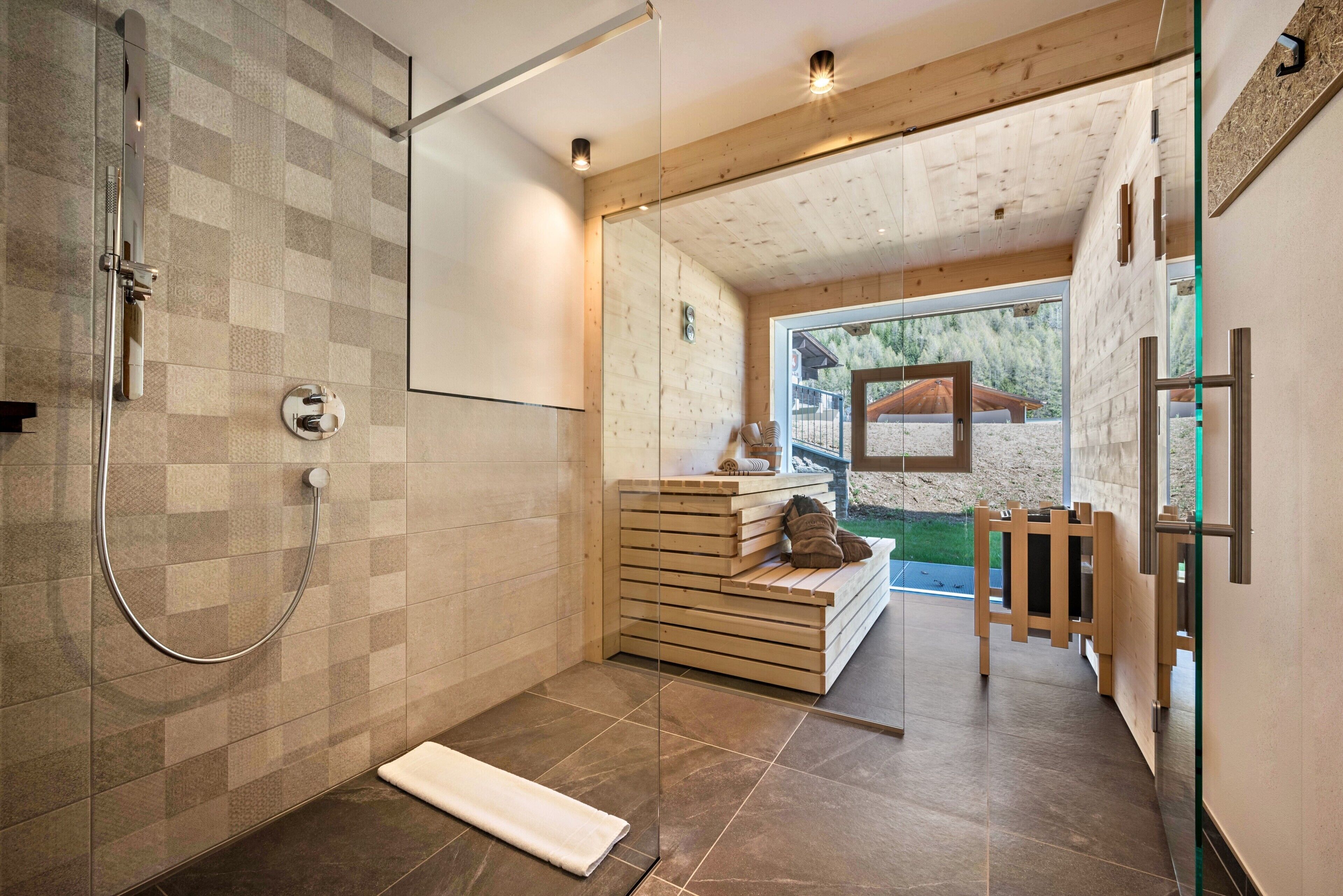 Bathtub, hair dryer, towels