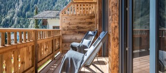 Apartment "Mulin Loise" next to the Skiing Area with Mountain View, Sauna & Garden