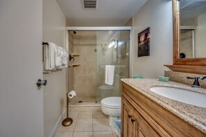 淋浴設備、風筒、提供毛巾