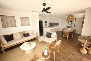 Living area - Spinnaker Unit 201 (Forster)