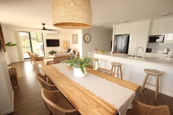 Appartement | Dineren op de kamer