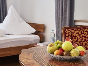 3 bedrooms, Internet, bed sheets - Luxury apartment Brahms with 3 bedrooms for up to 5 pers. approx. 110 sqm (Grassau)