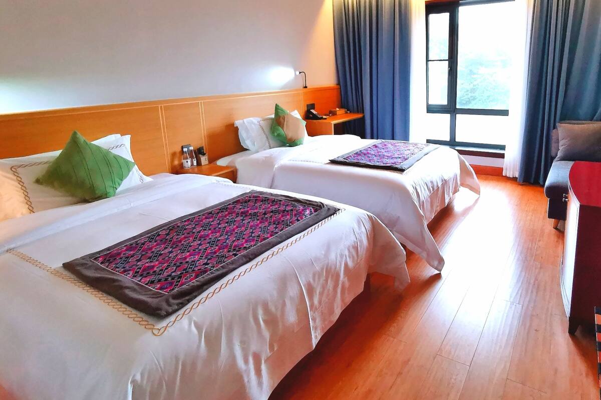 Phòng 2 giường đơn tiện nghi đơn giản | Minibar, két bảo mật tại phòng, màn/rèm cản sáng 