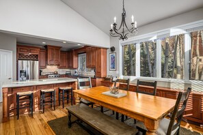 Dining - Pronghorn Peak! Pet Friendly, 2 Decks,  Private Hot Tub,  Grill & Quiet Neighborhood! (Steamboat Springs)