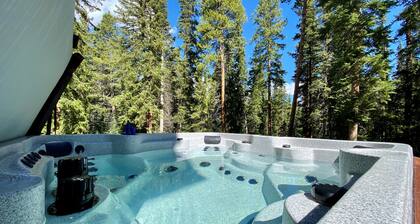 Expansive elegance at base of Peak 8, 6 en-suites, 9 fireplaces, game tables, hot tub!