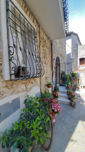Exterior detail - MG Residence Tolfa "Piazza Vecchia" (Tolfa)