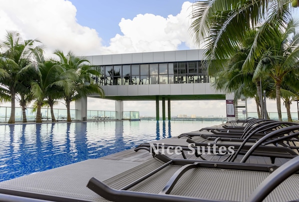 Alberca al aire libre