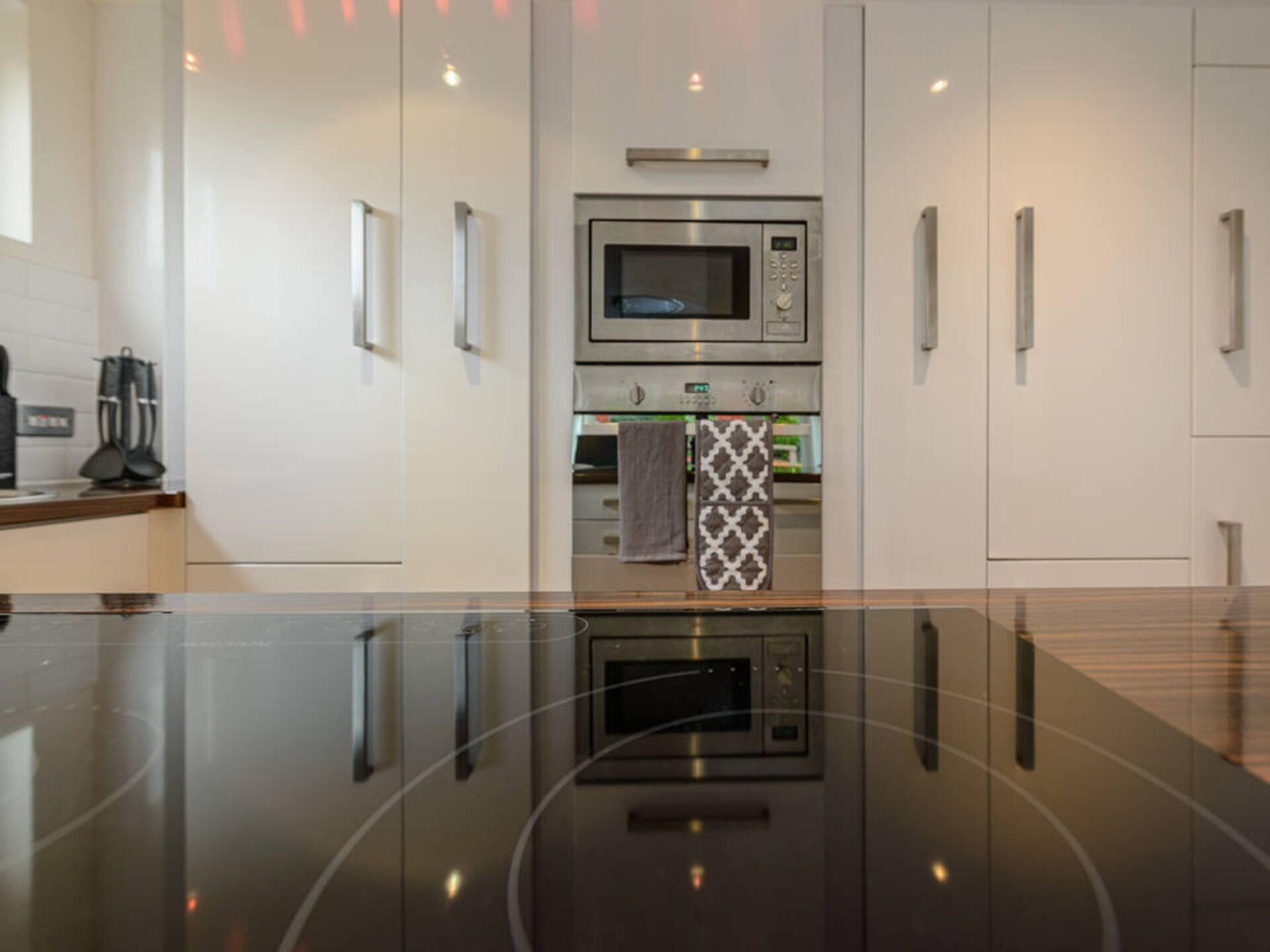 Căn hộ, 1 giường cỡ king và sofa giường | Bếp riêng | Tủ lạnh, lò vi sóng, lò nướng, bếp nấu 