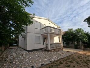 Exterior - Apartment for 2-3 persons 80 m from the beach (Seline)