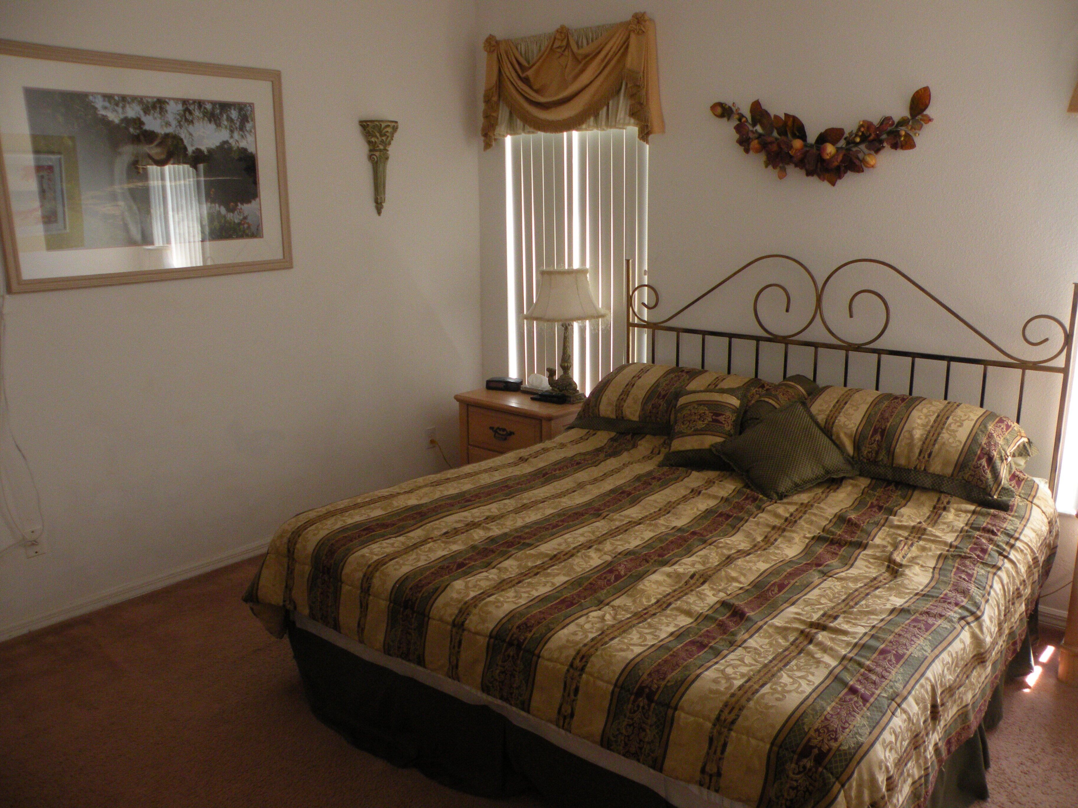 5 bedrooms, iron/ironing board, free WiFi, bed sheets