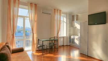 Departamento estándar (1 Bedroom Apartment - Kostyolnaya 11) | Cocina privada