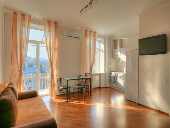 Lägenhet Standard (1 Bedroom Apartment - Kostyolnaya 11) | Eget kök