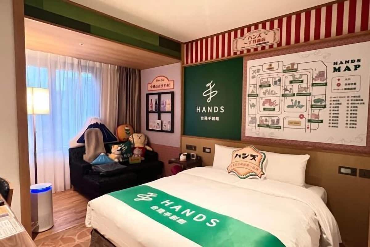 Down duvets, minibar, in-room safe, desk