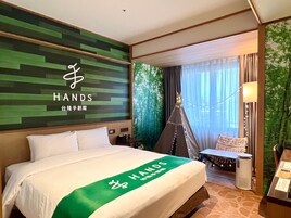 隨機主題房 (無法指定房型/床型) | 羽絨被、迷你吧、房內夾萬、書桌