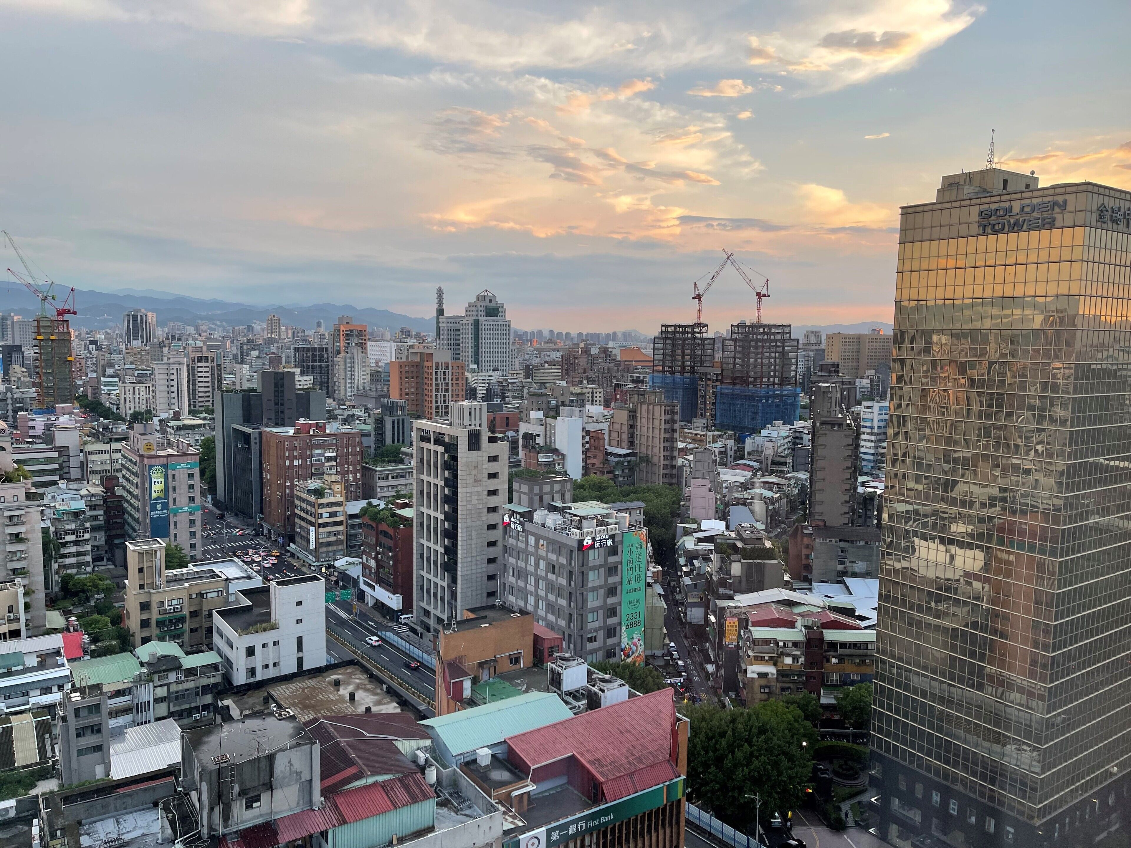 twin room(with sofa bed) | street view