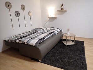 2 bedrooms, iron/ironing board, WiFi, bed sheets - Very comfortably equipped vacation apartment / handicapped accessible (Seeburg)