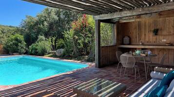 Piscina externa, piscina aquecida