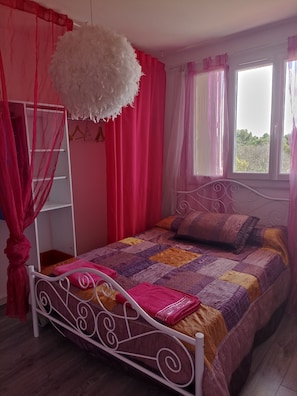 3 Schlafzimmer, Bügeleisen/Bügelbrett, Reisekinderbett, kostenloses WLAN