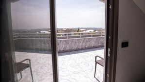 Family Room | Terrace/patio - Med Airport Hotel (Arnavutköy)